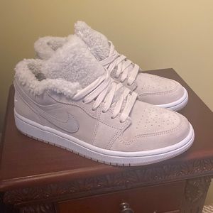 Nike Shearling Air Jordan 1 Low